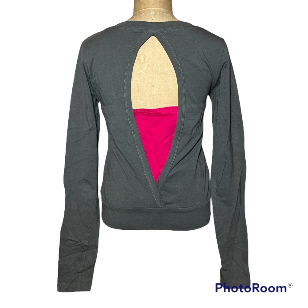 Gray long sleeve open back tee with pink insert size S